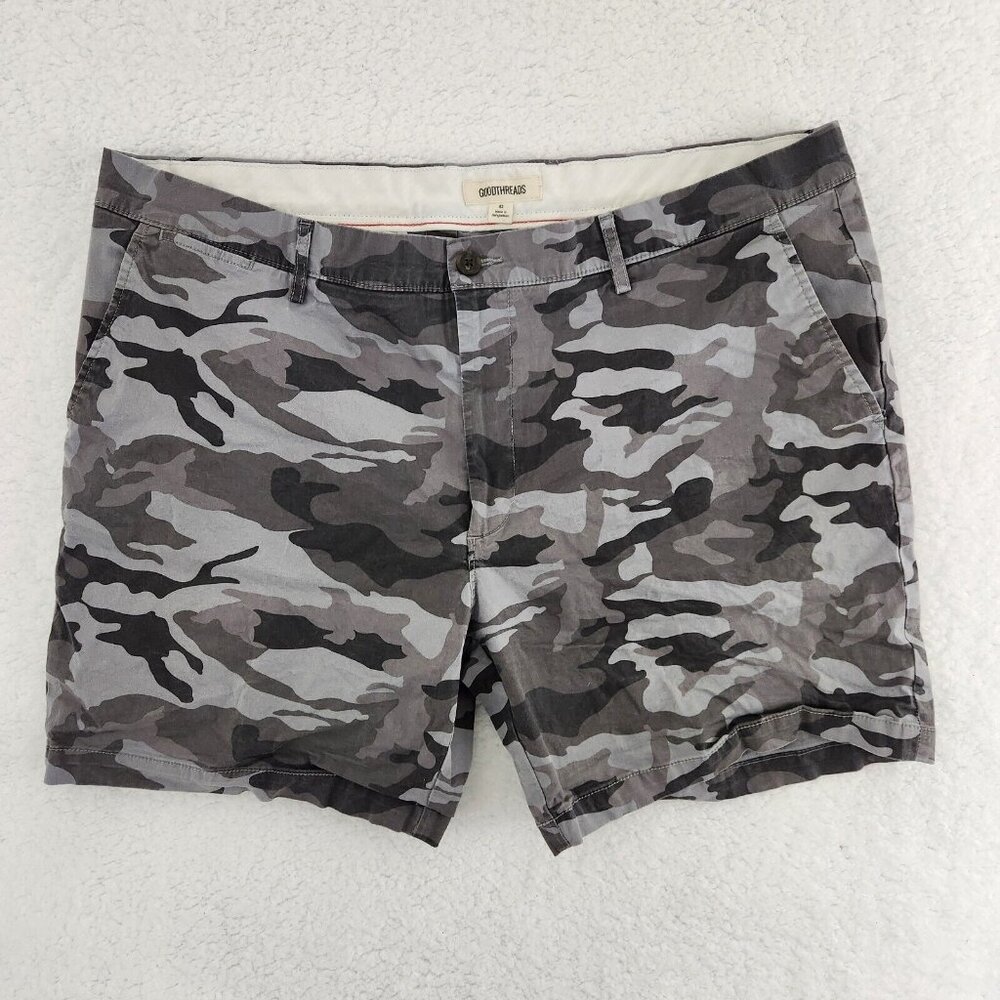 Camouflage Mens Shorts Size 42 Good threads Gray Black